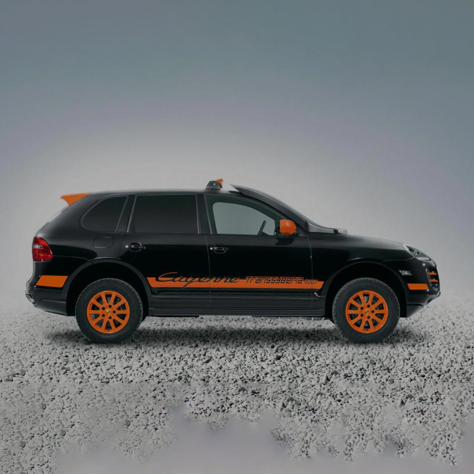 CAYENNE 957 TAILGATE GEAR