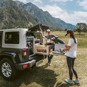 Overlanding-Küchenkombination PLUS TAILGATE GEAR